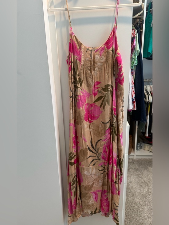 Z Supply Dresses & Skirts - Z Supply Flowy Pink Floral Slip Dress